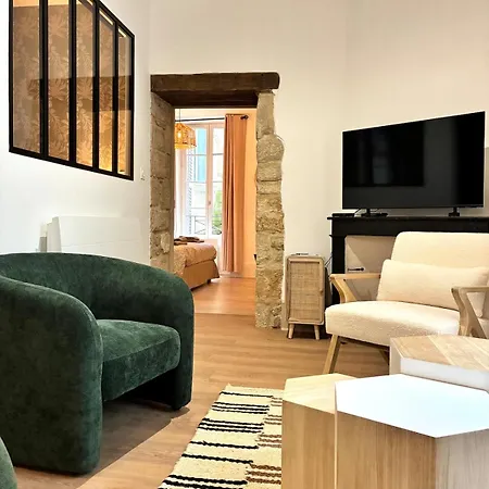 公寓 De 60 M2 Avec 2 Et Place De Parking, Coeur De *