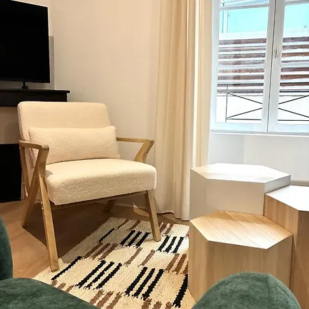 De 60 M2 Avec 2 Et Place De Parking, Coeur De דיז'ון