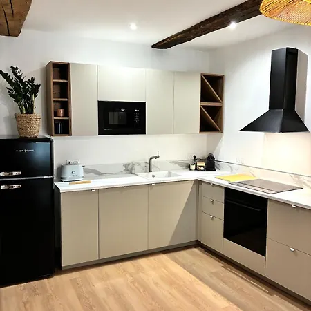 De 60 M2 Avec 2 Chambres, Cœur De *