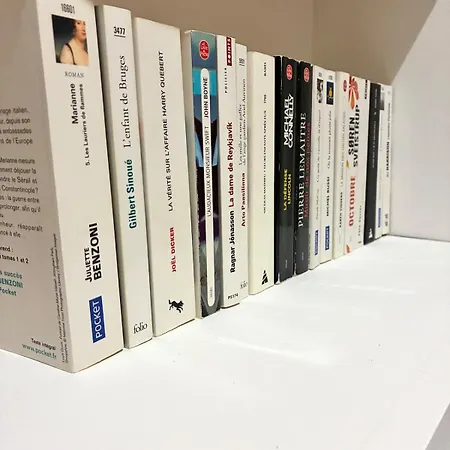 De 60 M2 Avec 2 Et Place De Parking, Coeur De *