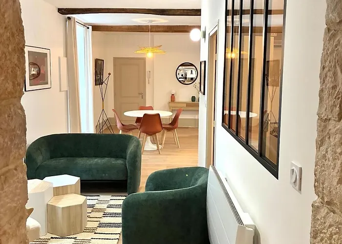 De 60 M2 Avec 2 Et Place De Parking, Coeur De ディジョン