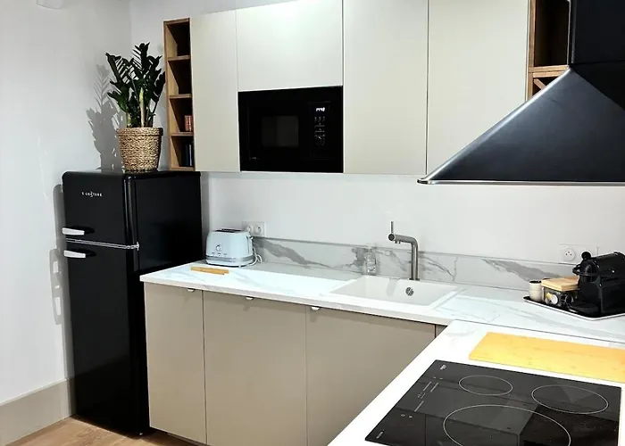 アパート De 60 M2 Avec 2 Et Place De Parking, Coeur De